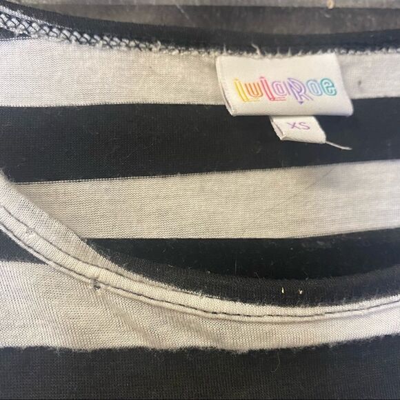 Lularoe black and white XS top - Picture 6 of 6